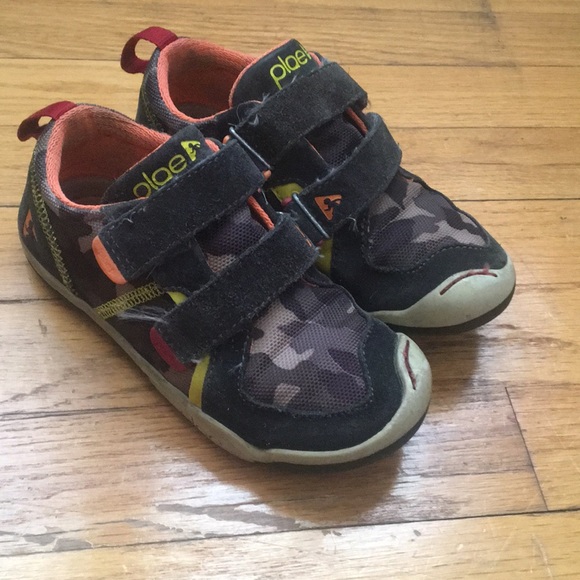 plae shoes boys